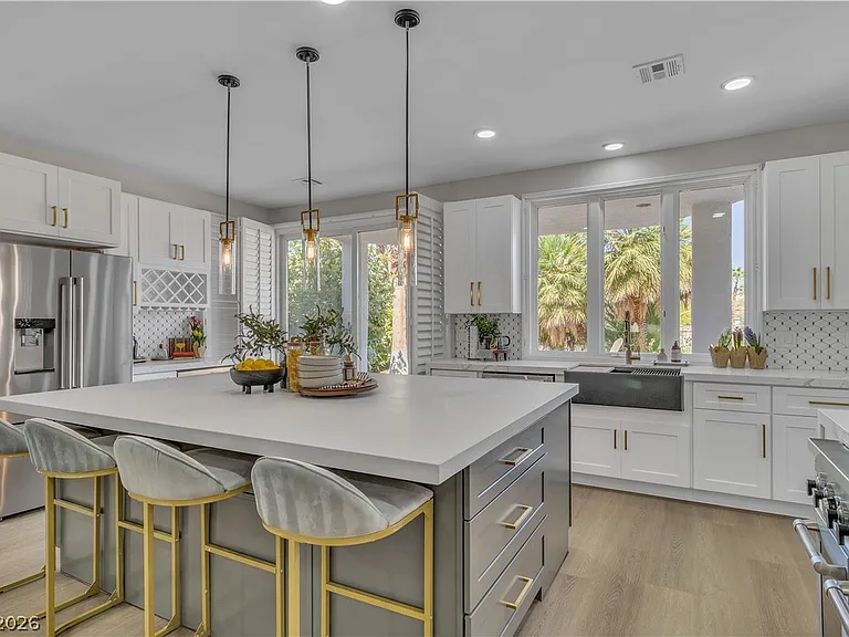 8848 Rainbow Ridge Dr — Photo 16