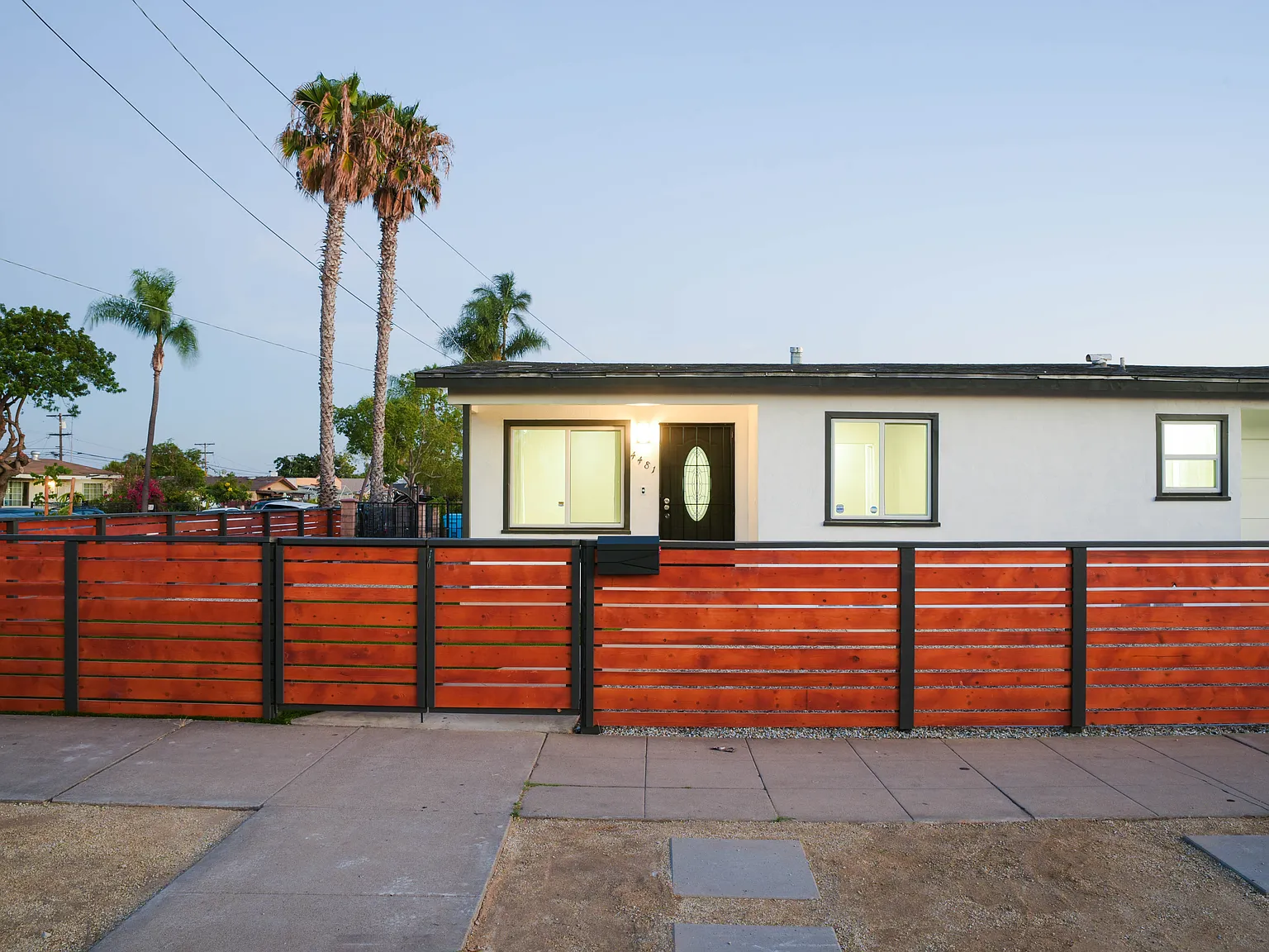 2 bed, 820 sqft, $2,700 — Photo 4