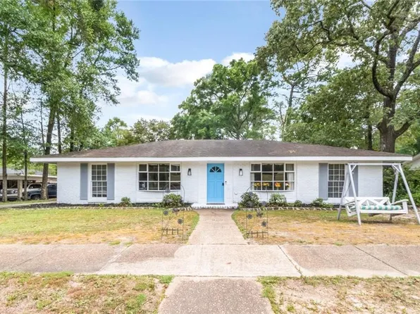 4587 Woodcliff Dr N, Mobile, AL 36693