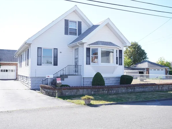 51 Keayne St, Revere, MA 02151