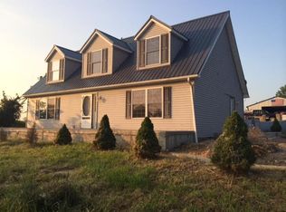 664 Davis Hill Rd, Frankfort, OH 45628