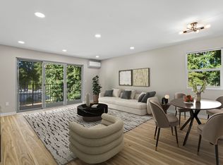 14204 Lake Hills Blvd #7, Bellevue, WA 98007