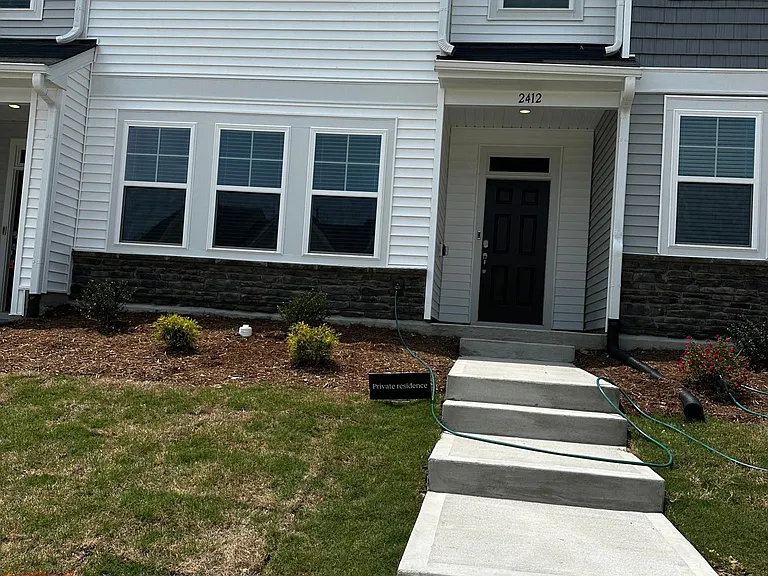 2412 Chert Ln — Photo 4