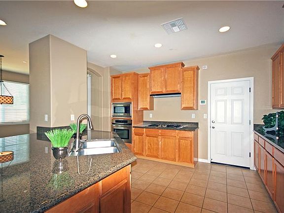 3rd image of 2121 Stewart Cir