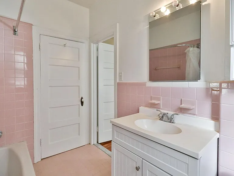 5908 Carpenter St #B — Photo 27
