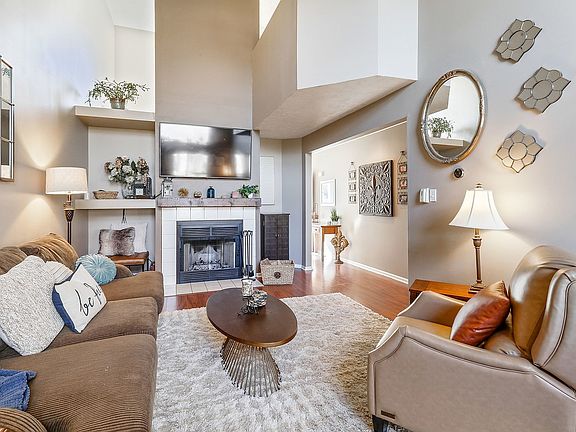 3rd image of 4225 Caribou Ct