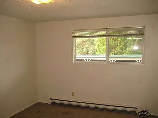 330 SE 15th St #3 — Photo 6