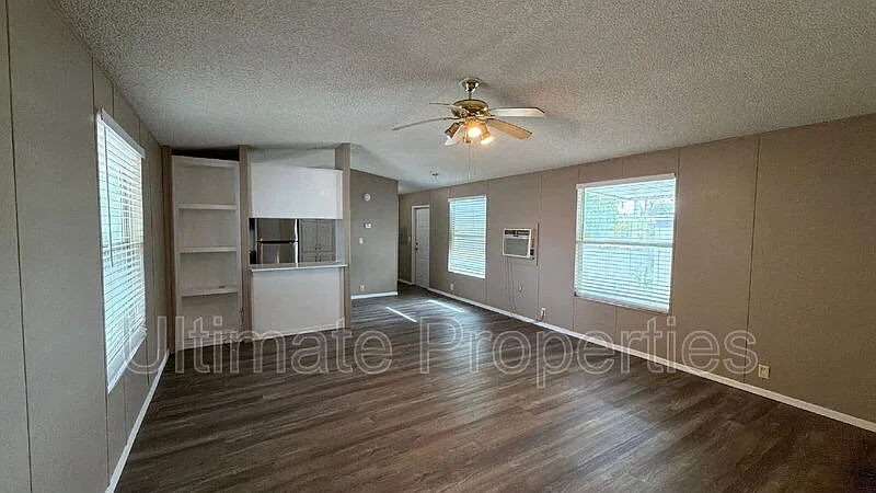 2 bed, 2.0 bath, 840 sqft, $1,395 — Photo 3