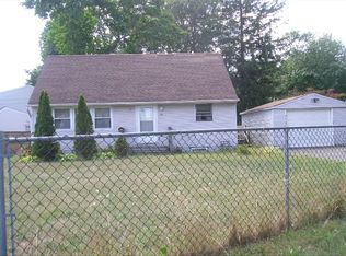 53 Vanderbilt Ave, Central Islip, NY 11722