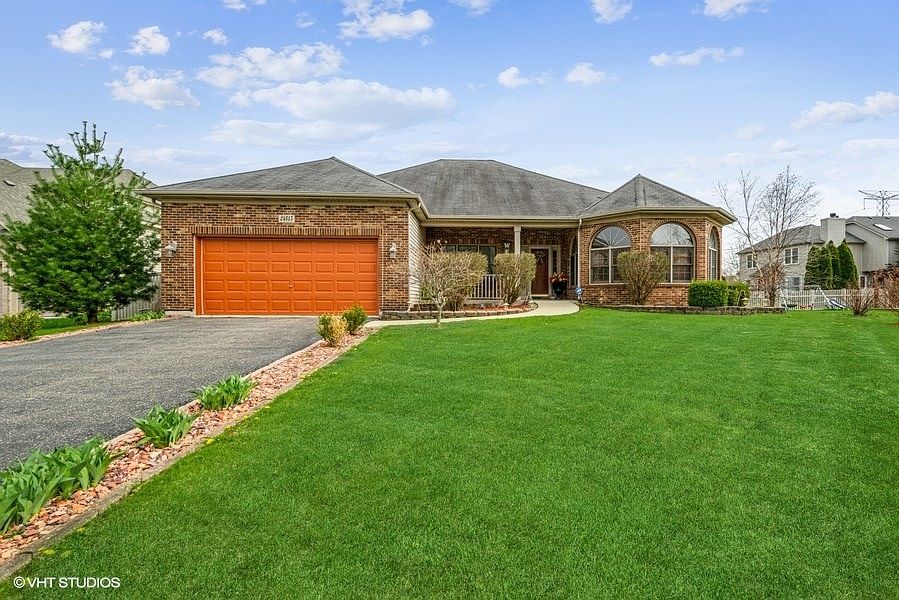 1st image of 24515 Kennedy Ct