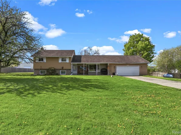 6270 E Dodge Rd, Mount Morris, MI 48458