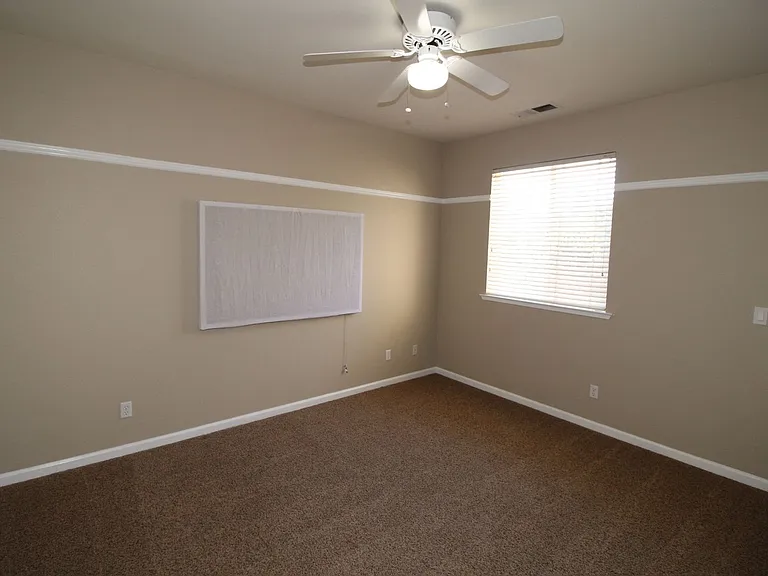 2542 E Omaha Ave — Photo 17