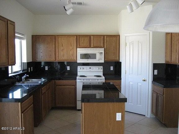 2nd image of 36538 W El Greco St