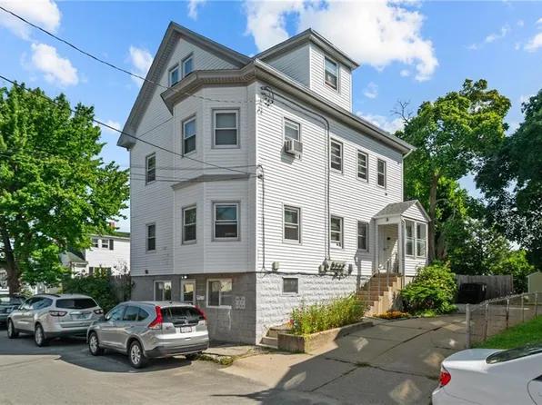 13 Dickinson Ave, Providence, RI 02904
