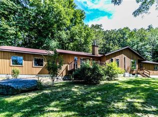 6886 Henderson Rd, Jamesville, NY 13078
