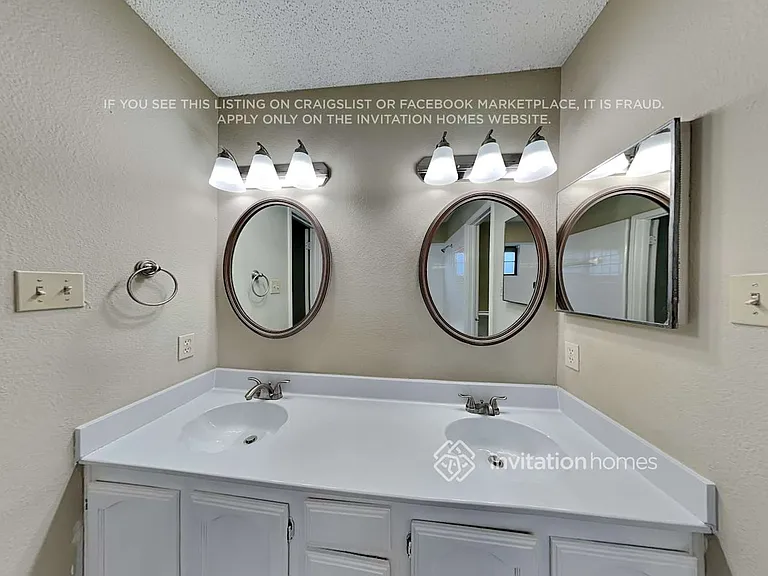 4317 Saugus Dr — Photo 17