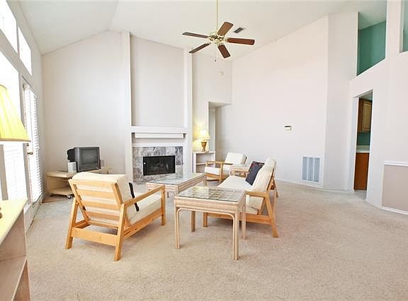 3rd image of 1336 Maywood Ct