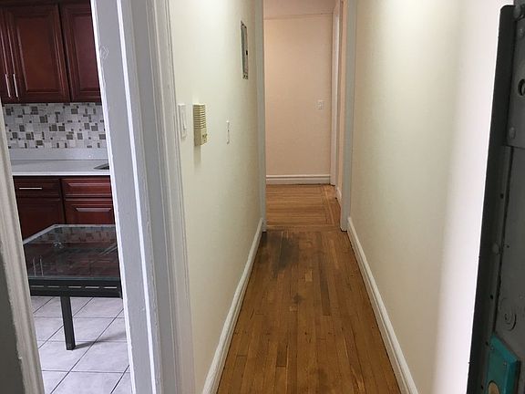 5th image of 4506 39th Pl APT 4A