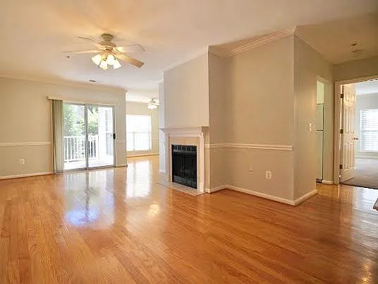 7000 Falls Reach Dr #102 — Photo 13