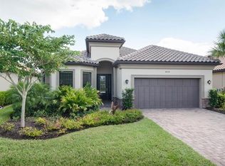 8838 Vaccaro Ct, Naples, FL 34119