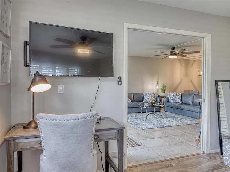 5640 Golf Pointe Dr #101 — Photo 23