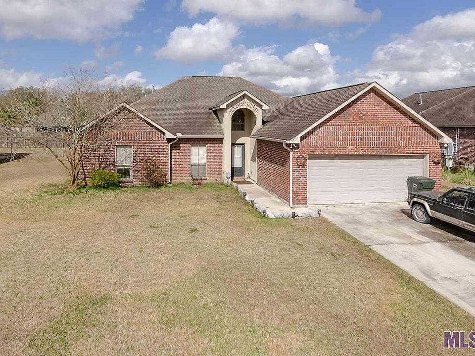 1st image of 43156 Sycamore Bend Ave