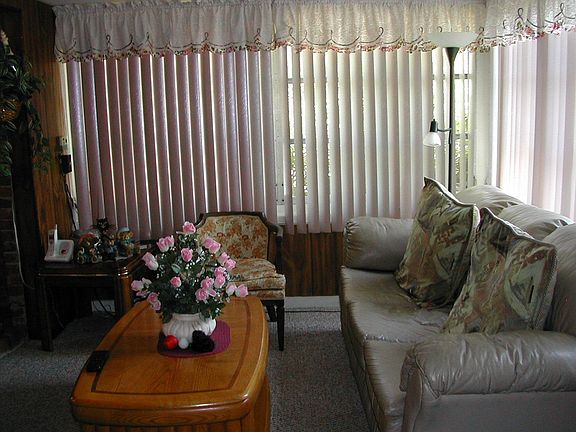 2nd image of 2559 Oakdale St S