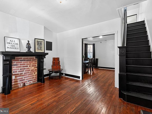 4th image of 6331 N Woodstock St