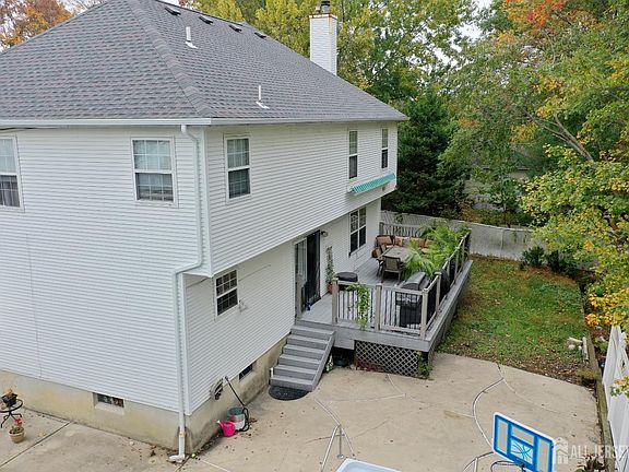 3rd image of 47 Avenue G