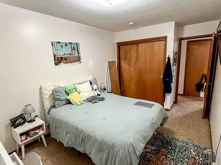 4400 S 48th St — Photo 7