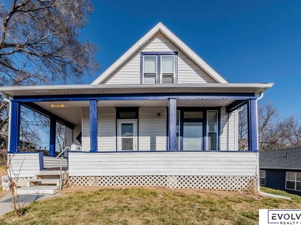 2757 S 9th St, Omaha, NE 68108