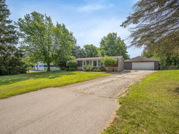 10207 Caddy LANE, Caledonia, WI 53108