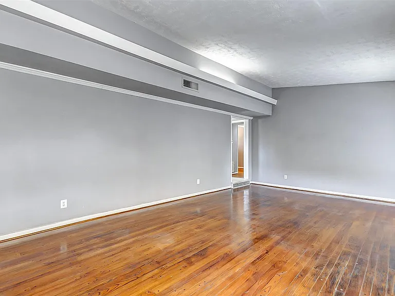 5519 Burlinghall Dr — Photo 21