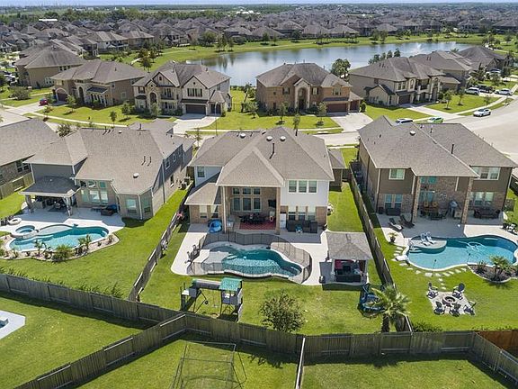 5th image of 5008 Isla Canela Ln