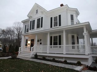 176 Elm St #2, Amesbury, MA 01913