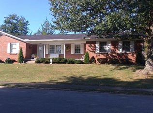 113 Meadowlark Dr, Nicholasville, KY 40356