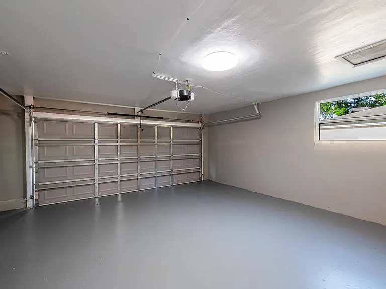 1532 Leestan Ct — Photo 25