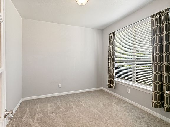 5th image of 809 Key Deer Dr