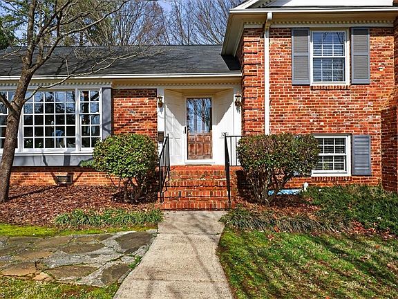 5th image of 3291 Polo Rd