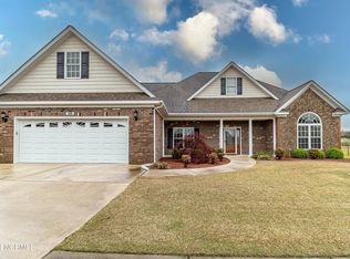 109 N Merganser Dr, Pikeville, NC 27863