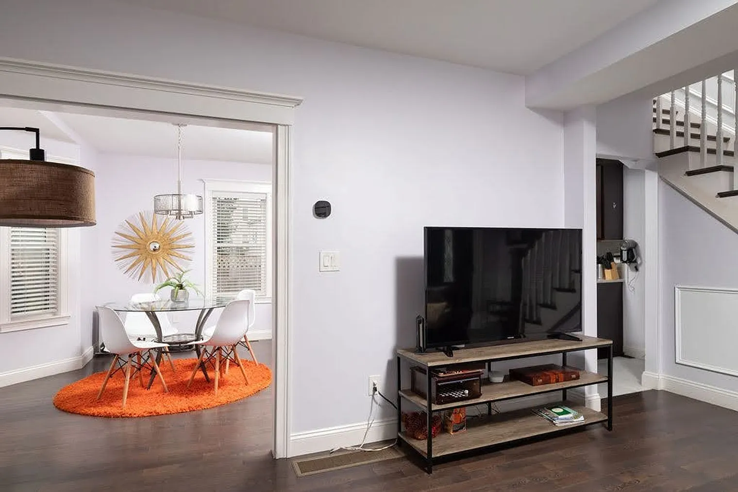 3 bed, 1.5 bath, $6,103 — Photo 1