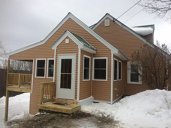 Side door leading to sunroom