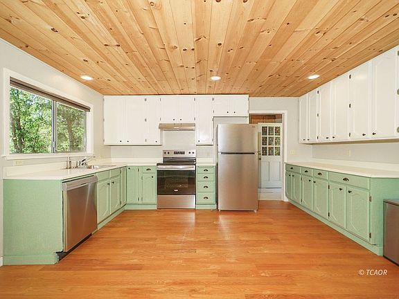 2nd image of 60 Quail Dr