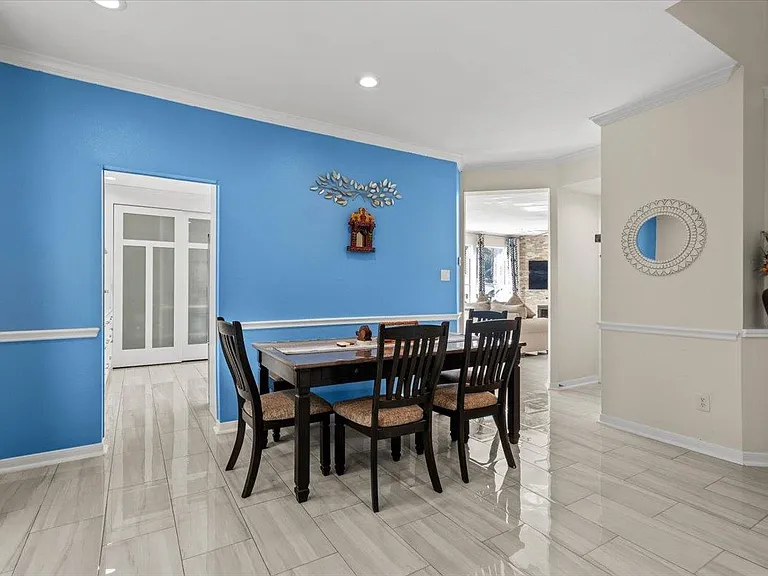8503 Delavan Ave — Photo 10