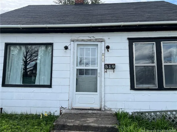 519 Salisbury Rd, Moncton, NB E1E 1B9