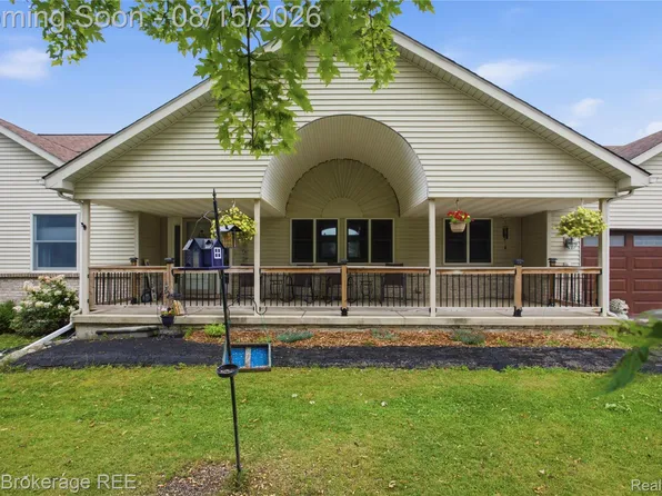 248 Norlynn Dr, Howell, MI 48843