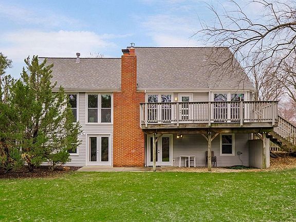 3rd image of 11827 Rosehill Rd