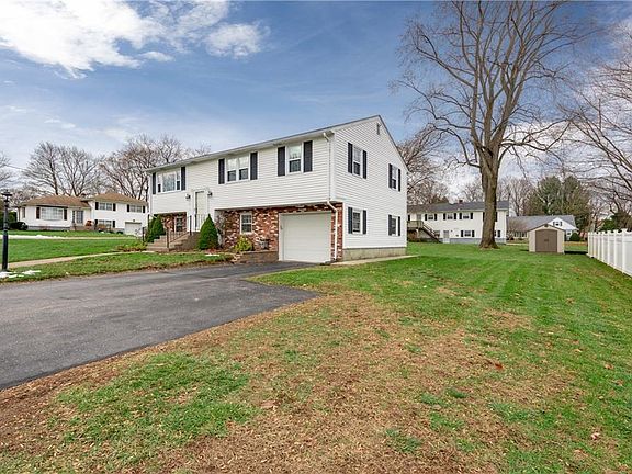 2nd image of 21 Cadoret Dr