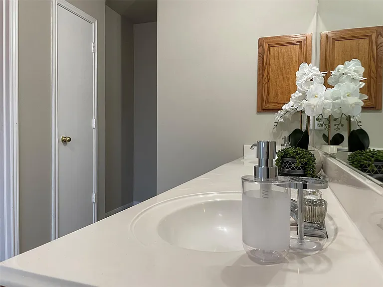 6614 Amberfield Ln — Photo 24