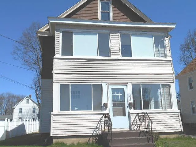 Building Photo - 103 Beech St